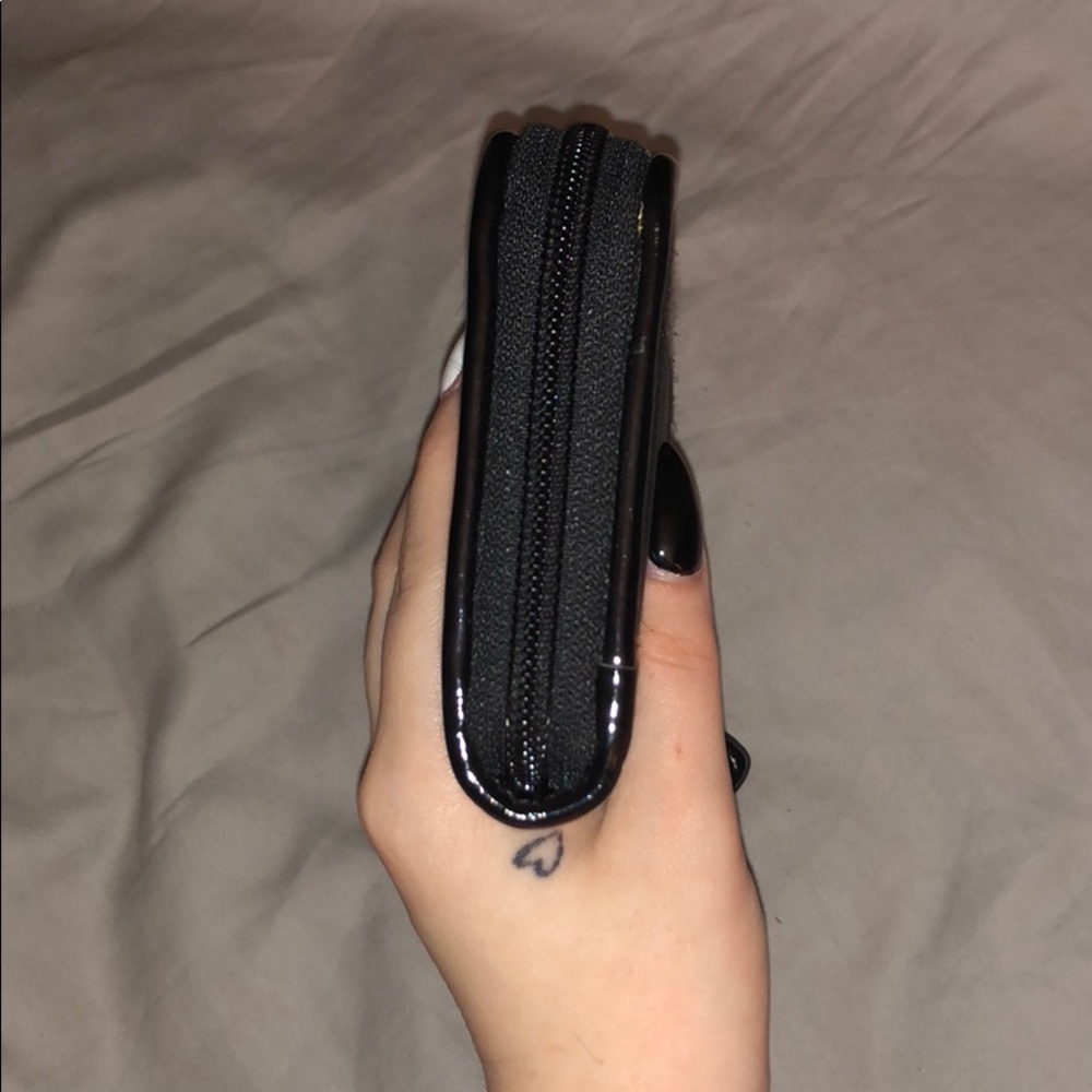 5/$25✨Harrods Black Quilted & Sequin Wallet - Picture 4 of 8